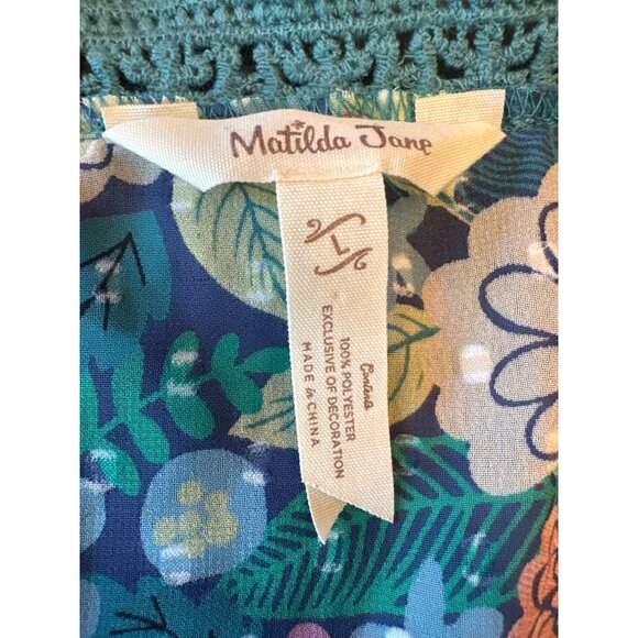 Matilda Jane Floral Long-Sleeve Tunic Top With Crochet Lace Trim Large - Picture 3 of 6